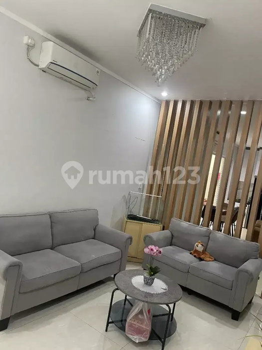 House for rent in Semarang, Indonesia · 4 rooms, 3 baths