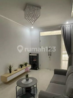 House for rent in Semarang, Indonesia · 4 rooms, 3 baths