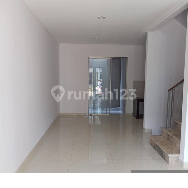 House for rent in Bandung, Indonesia · 3 rooms, 3 baths