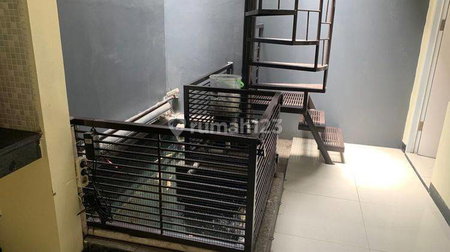 House for rent in Bandung, Indonesia · 4 rooms, 2 baths