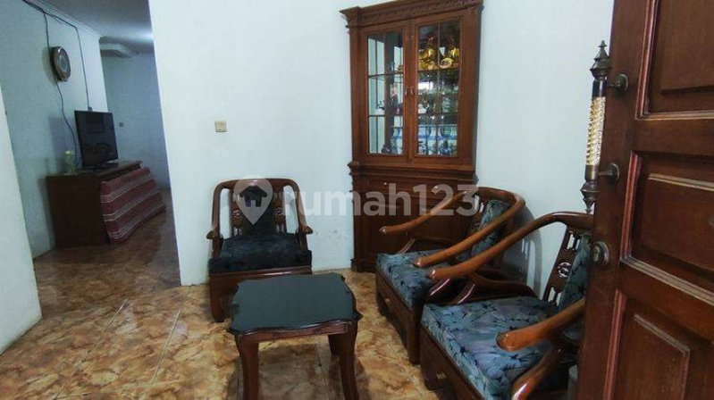 House for rent in Cimahi, Indonesia · 5 rooms, 4 baths