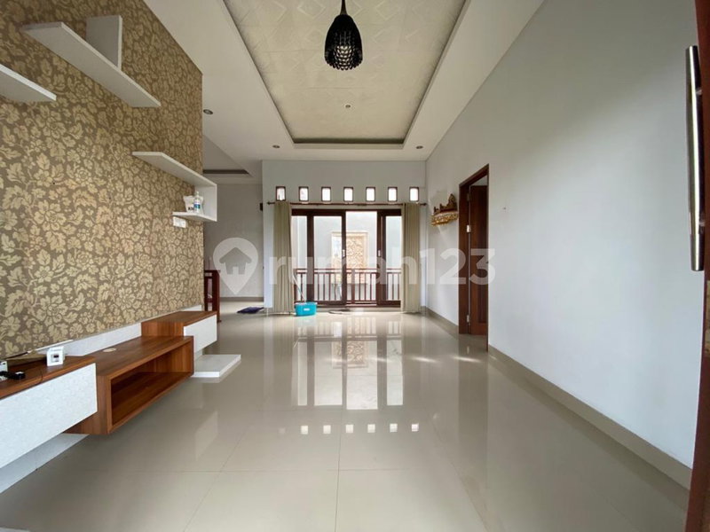 House for rent in Denpasar, Indonesia · 3 rooms, 4 baths