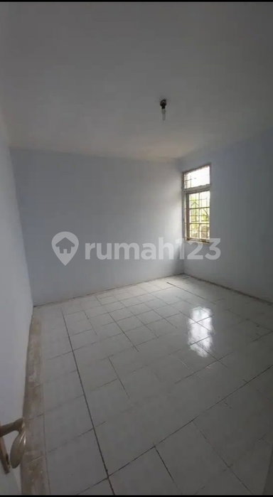 House for rent in Bandung, Indonesia · 4 rooms, 3 baths