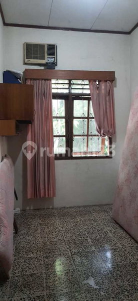 House for rent in Bandung, Indonesia · 6 rooms, 5 baths