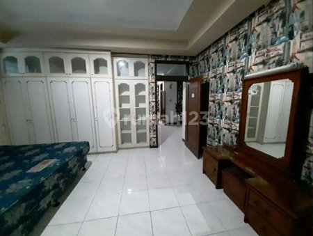 House for rent in Bandung, Indonesia · 3 rooms, 2 baths