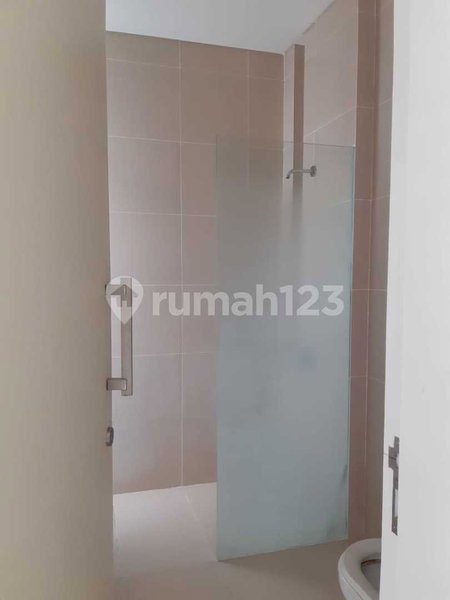 House for rent in North Jakarta, Indonesia · Penjaringan · 4 rooms, 3 baths