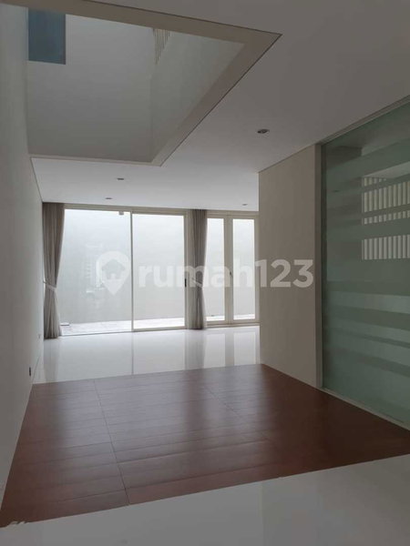 House for rent in North Jakarta, Indonesia · Penjaringan · 4 rooms, 3 baths