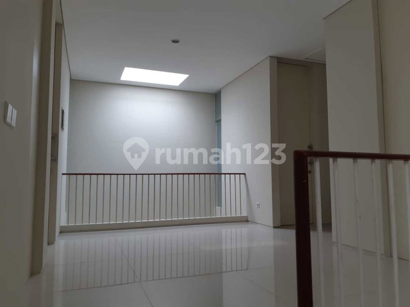 House for rent in North Jakarta, Indonesia · Penjaringan · 4 rooms, 3 baths