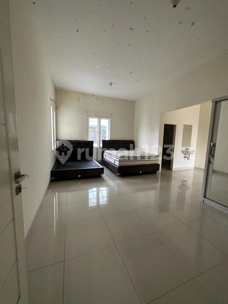 House for rent in Bandung, Indonesia · 4 rooms, 4 baths