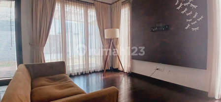 House for rent in Tangerang, Indonesia · Riding · 3 rooms, 3 baths