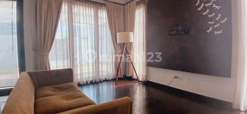 House for rent in Tangerang, Indonesia · Riding · 3 rooms, 3 baths