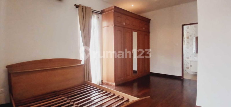 House for rent in Tangerang, Indonesia · Riding · 3 rooms, 3 baths