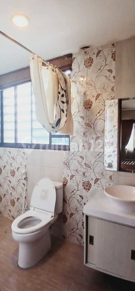 House for rent in Tangerang, Indonesia · Riding · 3 rooms, 3 baths