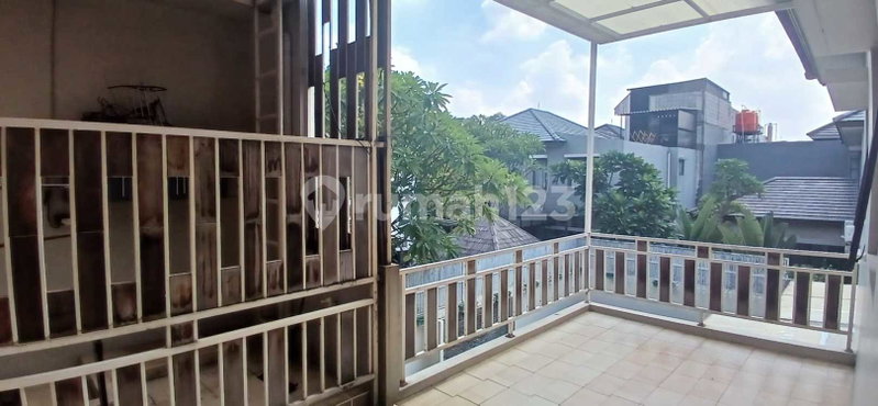 House for rent in Tangerang, Indonesia · Riding · 3 rooms, 3 baths