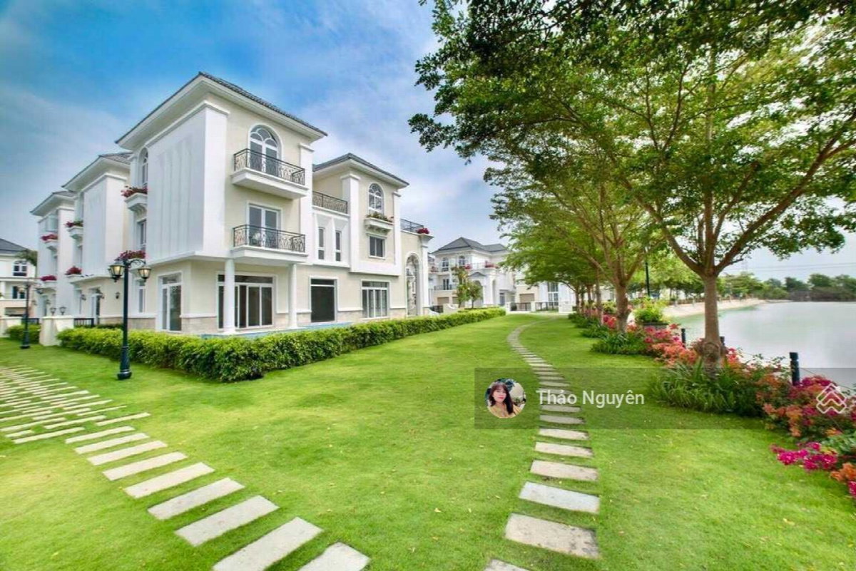 The Venica, Vietnam