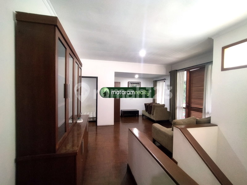 House for rent in Semarang, Indonesia · 4 rooms, 3 baths