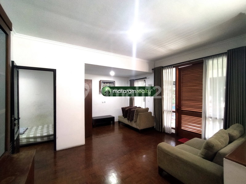 House for rent in Semarang, Indonesia · 4 rooms, 3 baths