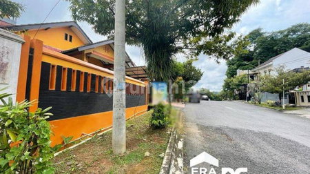 House for rent in Bandung, Indonesia · 3 rooms, 2 baths