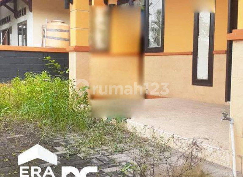 House for rent in Bandung, Indonesia · 3 rooms, 2 baths