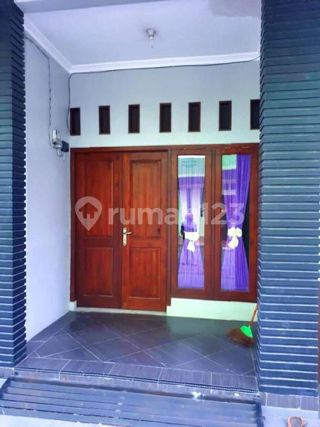 House for rent in Bandung, Indonesia · 2 rooms, 1 bath