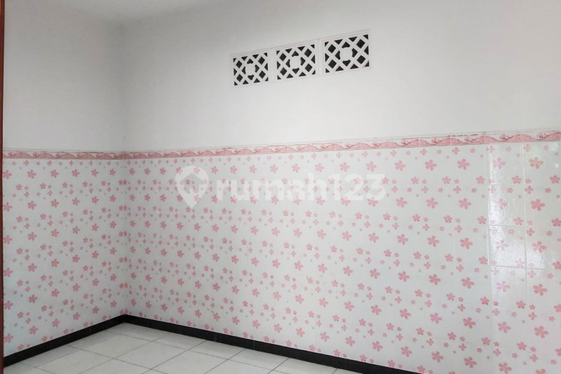 House for rent in South Jakarta, Indonesia · Kebayoran Lama · 5 rooms, 4 baths