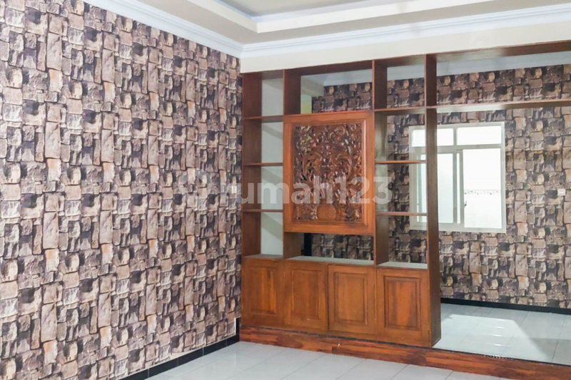 House for rent in South Jakarta, Indonesia · Kebayoran Lama · 5 rooms, 4 baths