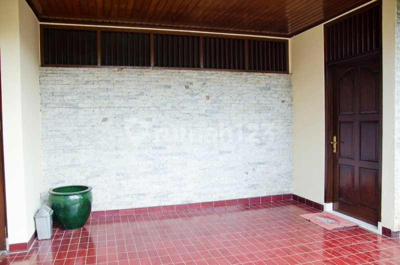House for rent in South Jakarta, Indonesia · Pasar Minggu · 3 rooms, 3 baths