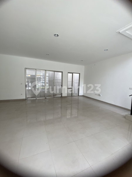House for rent in North Jakarta, Indonesia · Penjaringan · 3 rooms, 3 baths