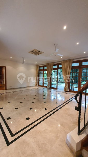 House for rent in North Jakarta, Indonesia · Penjaringan · 4 rooms, 5 baths