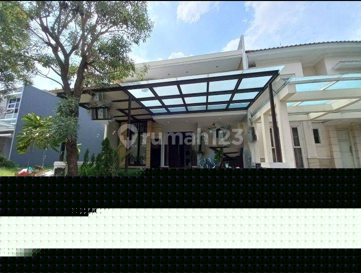 House for rent in Surabaya, Indonesia · 4 rooms, 4 baths