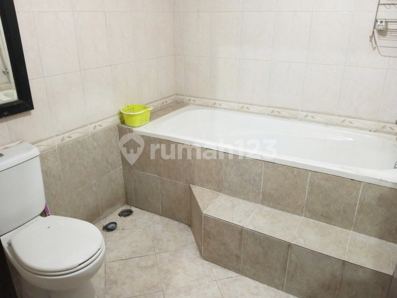 House for rent in Kuta, Indonesia · 6 rooms, 4 baths