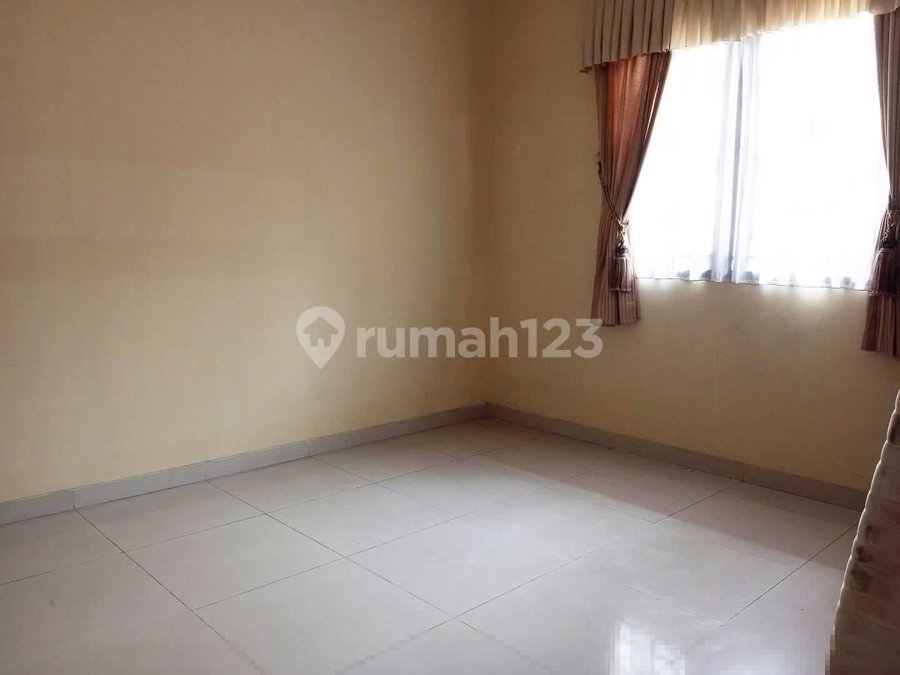 House for rent in Kuta, Indonesia · 6 rooms, 4 baths