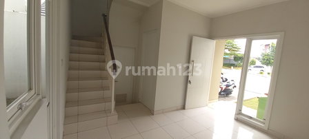 House for rent in Ciputat, Indonesia · East Coral · 3 rooms, 2 baths