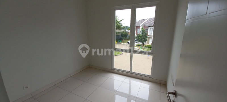 House for rent in Ciputat, Indonesia · East Coral · 3 rooms, 2 baths