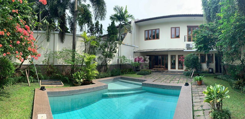 House for rent in Ciputat, Indonesia · East Coral · 5 rooms, 5 baths