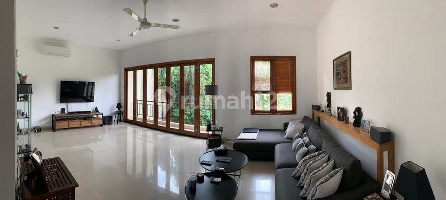 House for rent in Ciputat, Indonesia · East Coral · 5 rooms, 5 baths