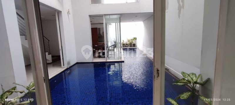 House for rent in Bekasi, Indonesia · 4 rooms, 3 baths