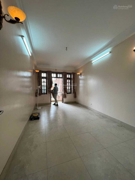 Apartment for rent in Hanoi, Vietnam · Dang Thai Mai Street · 2 rooms, 2 baths