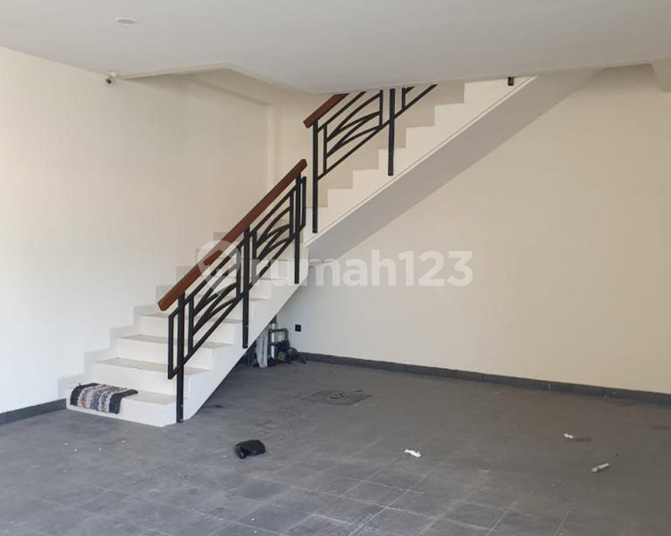 House for rent in North Jakarta, Indonesia · Penjaringan · 2 rooms, 2 baths