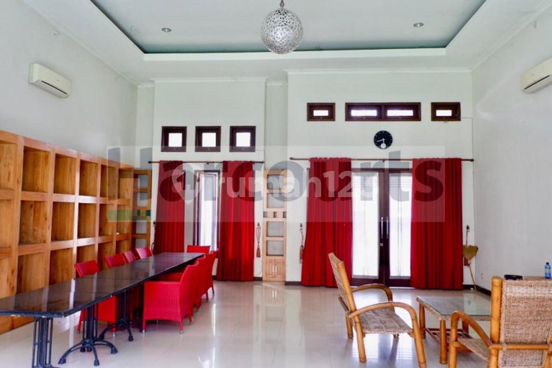 House for rent in South Jakarta, Indonesia · Kebayoran Lama · 5 rooms, 6 baths