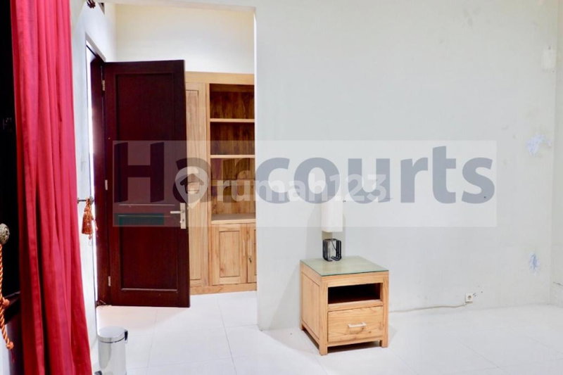 House for rent in South Jakarta, Indonesia · Kebayoran Lama · 5 rooms, 6 baths