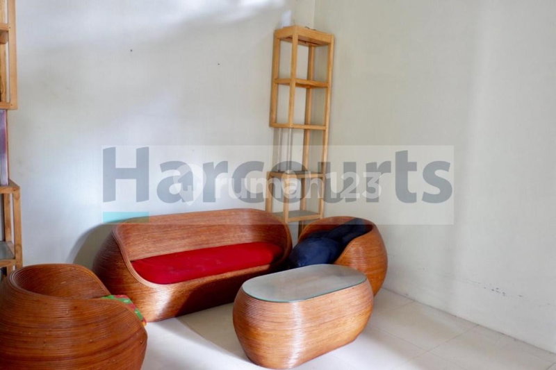 House for rent in South Jakarta, Indonesia · Kebayoran Lama · 5 rooms, 6 baths