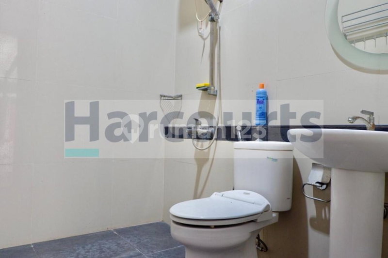 House for rent in South Jakarta, Indonesia · Kebayoran Lama · 5 rooms, 6 baths