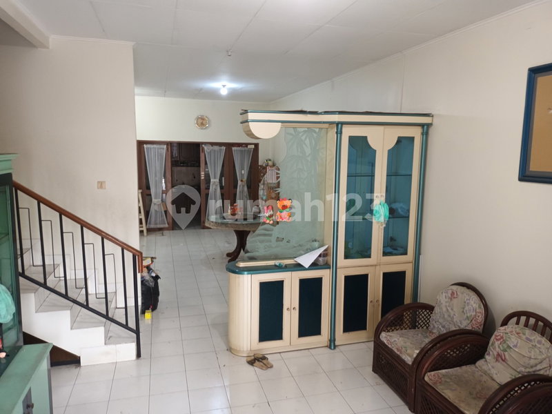 House for rent in West Jakarta, Indonesia · Cengkareng · 5 rooms, 3 baths