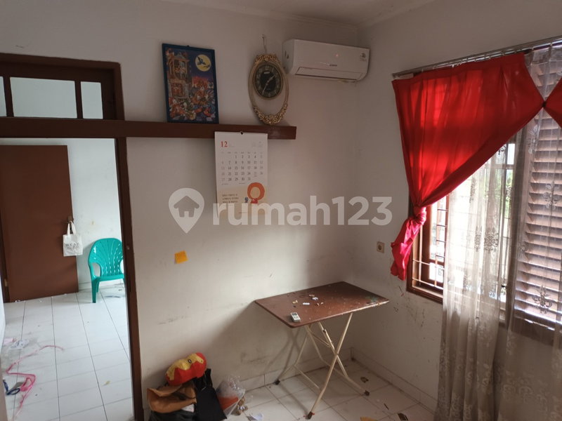 House for rent in West Jakarta, Indonesia · Cengkareng · 5 rooms, 3 baths