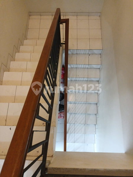 House for rent in West Jakarta, Indonesia · Cengkareng · 5 rooms, 3 baths