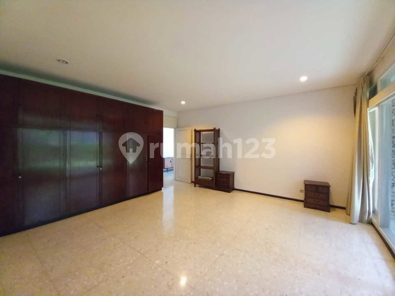 House for rent in Semarang, Indonesia · 4 rooms, 3 baths