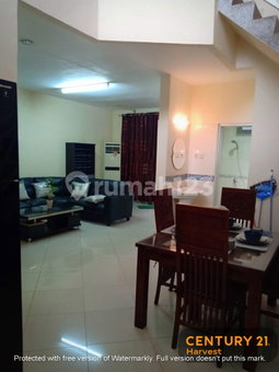 House for rent in Bandung, Indonesia · 4 rooms, 4 baths