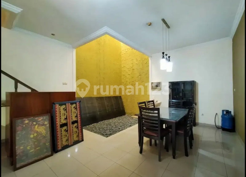 House for rent in Bogor, Indonesia · Pabaton Village · 4 rooms, 3 baths