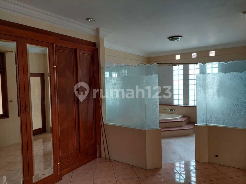 House for rent in Ungaran, Indonesia · 4 rooms, 3 baths